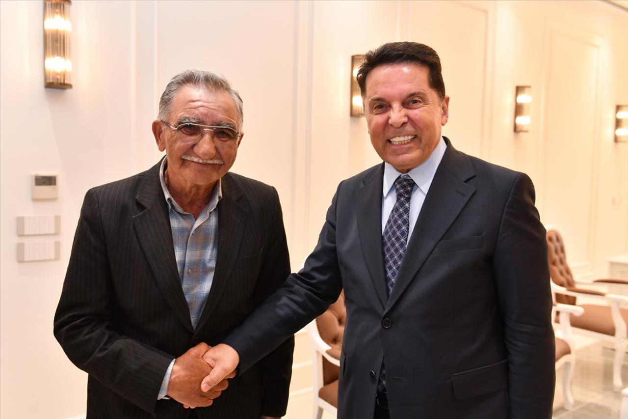 Başkan Prof. Dr. Ahmet Özer İlçedeki Siyasi Partilerle Bayramlaştı