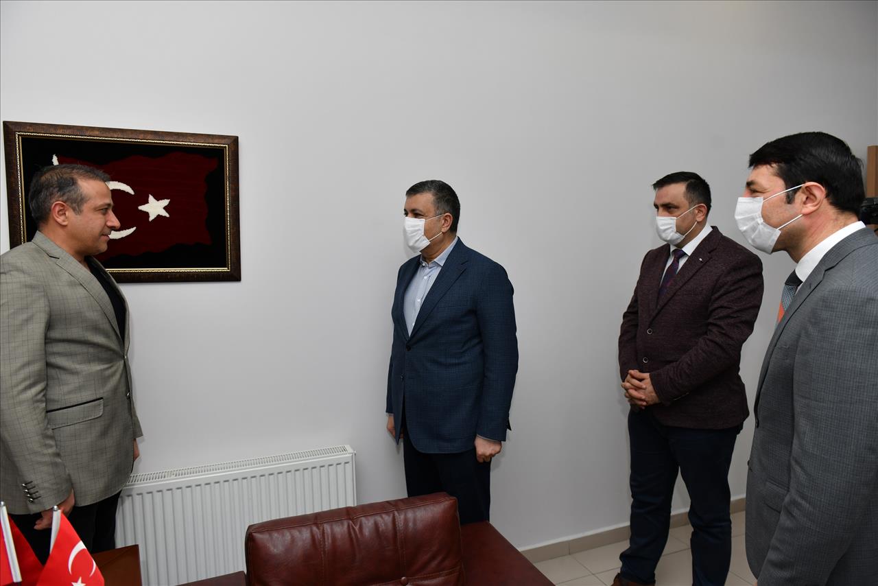 Başkan Bozkurt’tan Öğretmenler Günü’nde Anlamlı Ziyaret