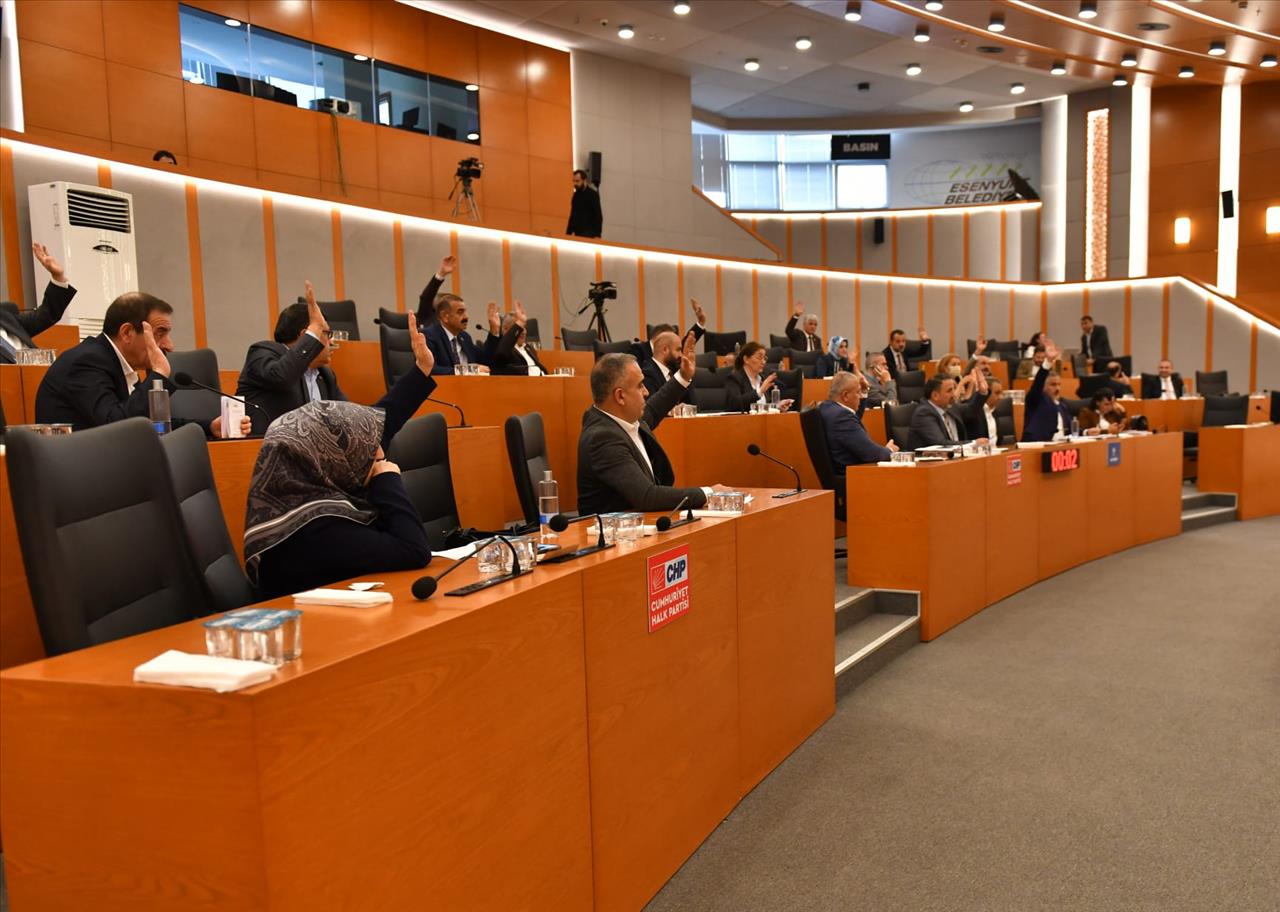Esenyurt Belediye Meclisi’nde Komisyon Üyeleri Seçildi 