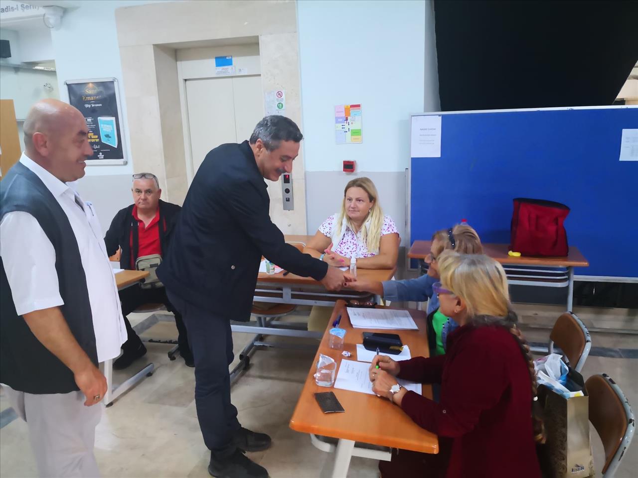 Esenyurt Belediyesi Oy Kullanan Bulgaristan Göçmeni Vatandaşlar İçin Görev Başında