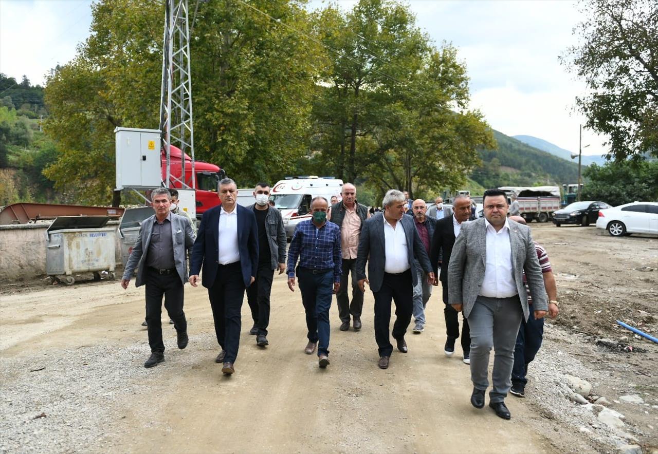 Başkan Bozkurt’tan Sel Bölgesine Dayanışma Ziyareti