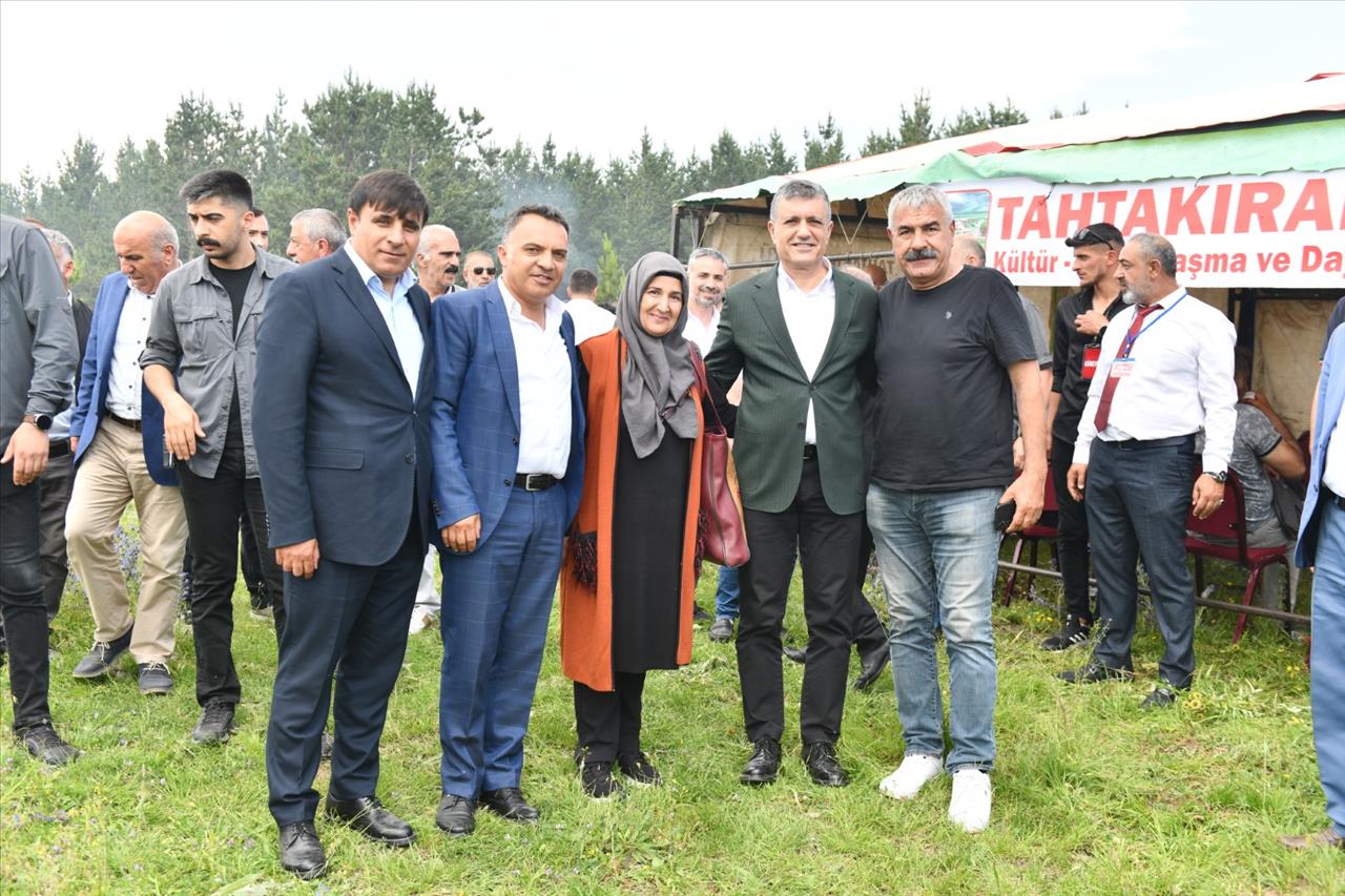 Başkan Bozkurt Göle Kültür ve Kaşar Festivali’nde