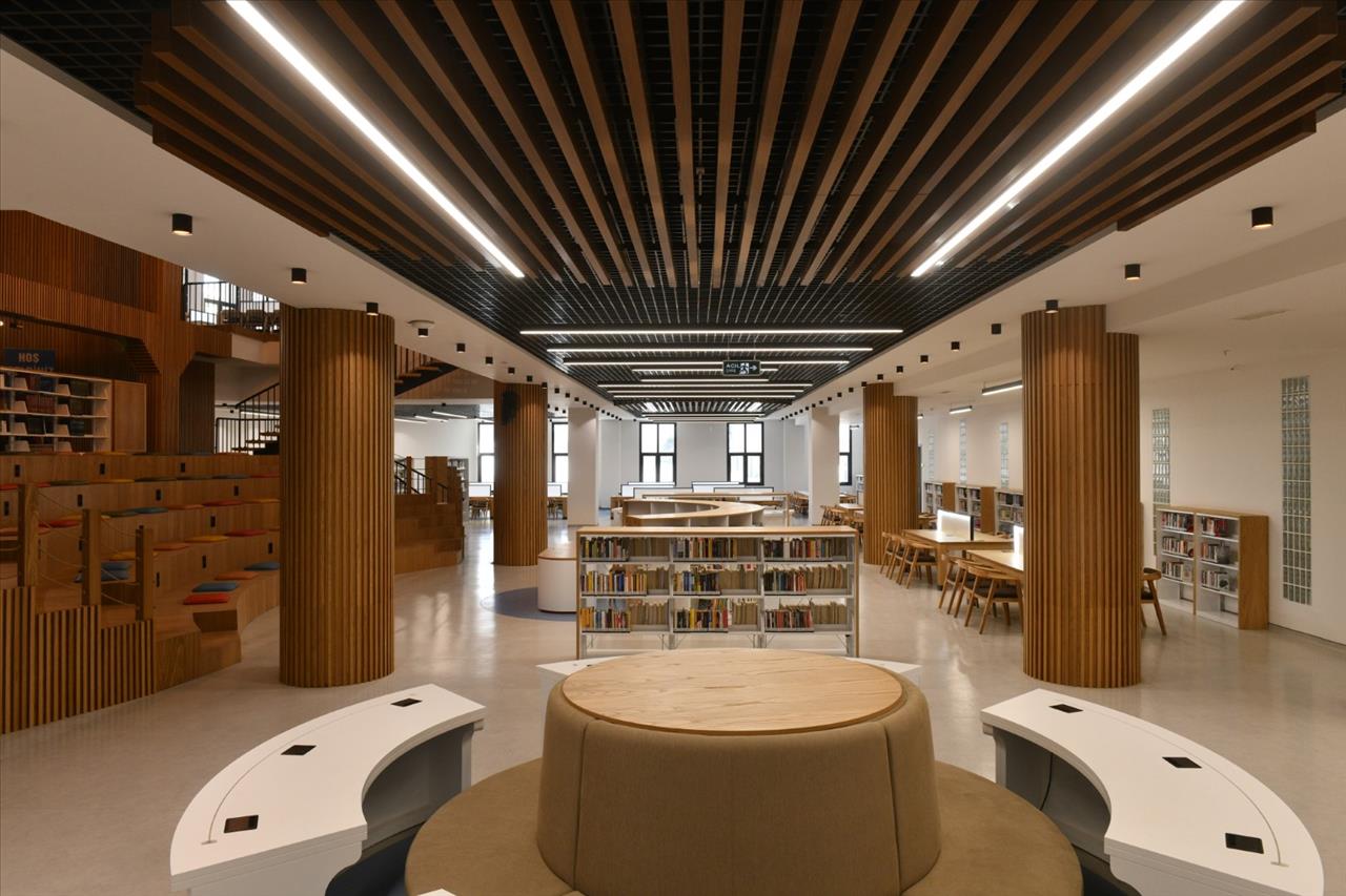 Türkiye’nin En Yüksek Vatandaş Kapasiteli Kütüphanesi Açılış İçin Gün Sayıyor