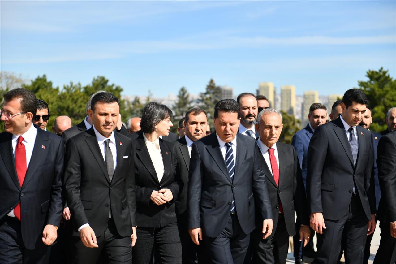 CHP'li 26 Başkan Ata’nin Huzuruna Çıktı