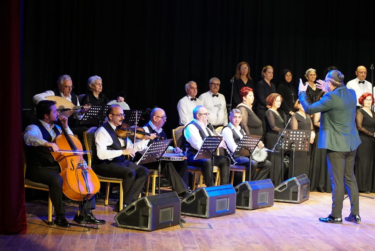 Esenyurtlular Klasik Türk Müziği Ziyafeti Yaşadı