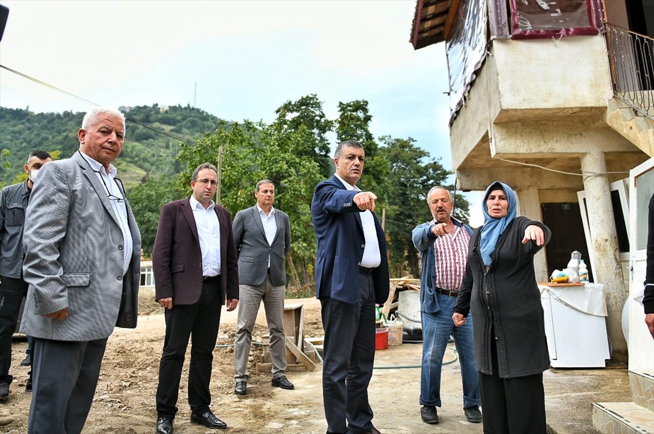 Başkan Bozkurt’tan Sel Bölgesine Dayanışma Ziyareti