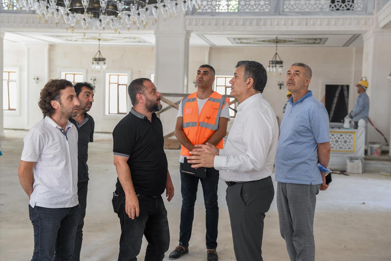 Başkan Bozkurt, Cami İnşaatını İnceledi