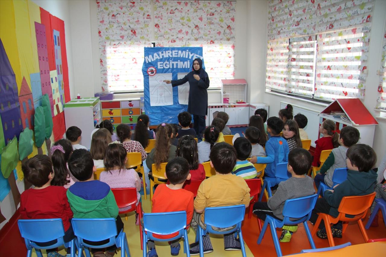 Esenyurt Belediyesi'nden Kreşli Miniklere Mahremiyet Eğitimi