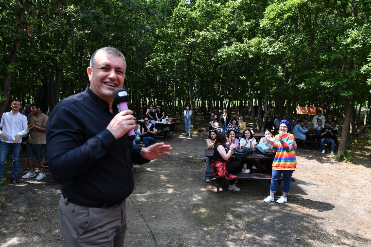 Başkan Bozkurt, Öğrencilerle Sınav Öncesi Motivasyon Etkinliğinde Buluştu