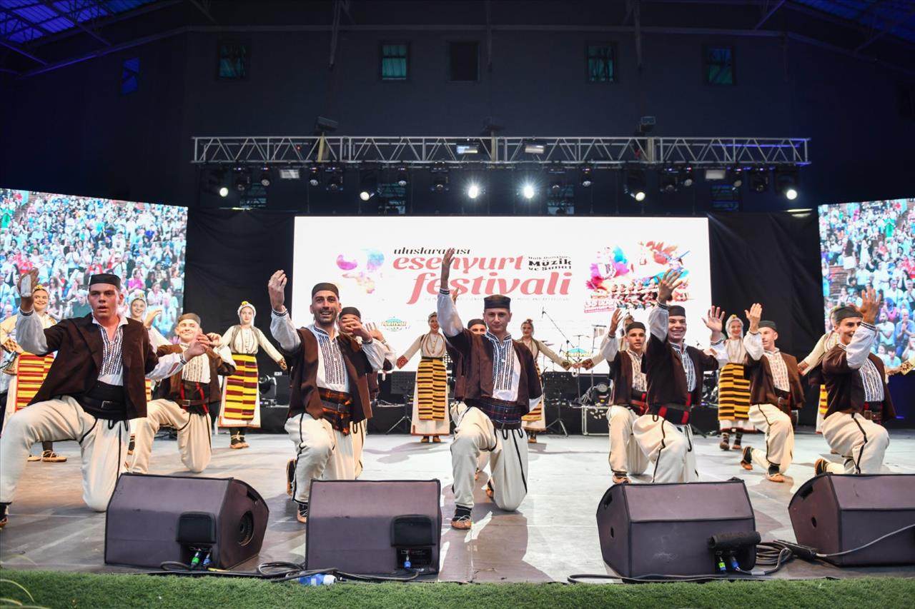 Esenyurt Uluslararası Dans Festivali Tuğçe Kandemir Konseriyle Sona Erdi