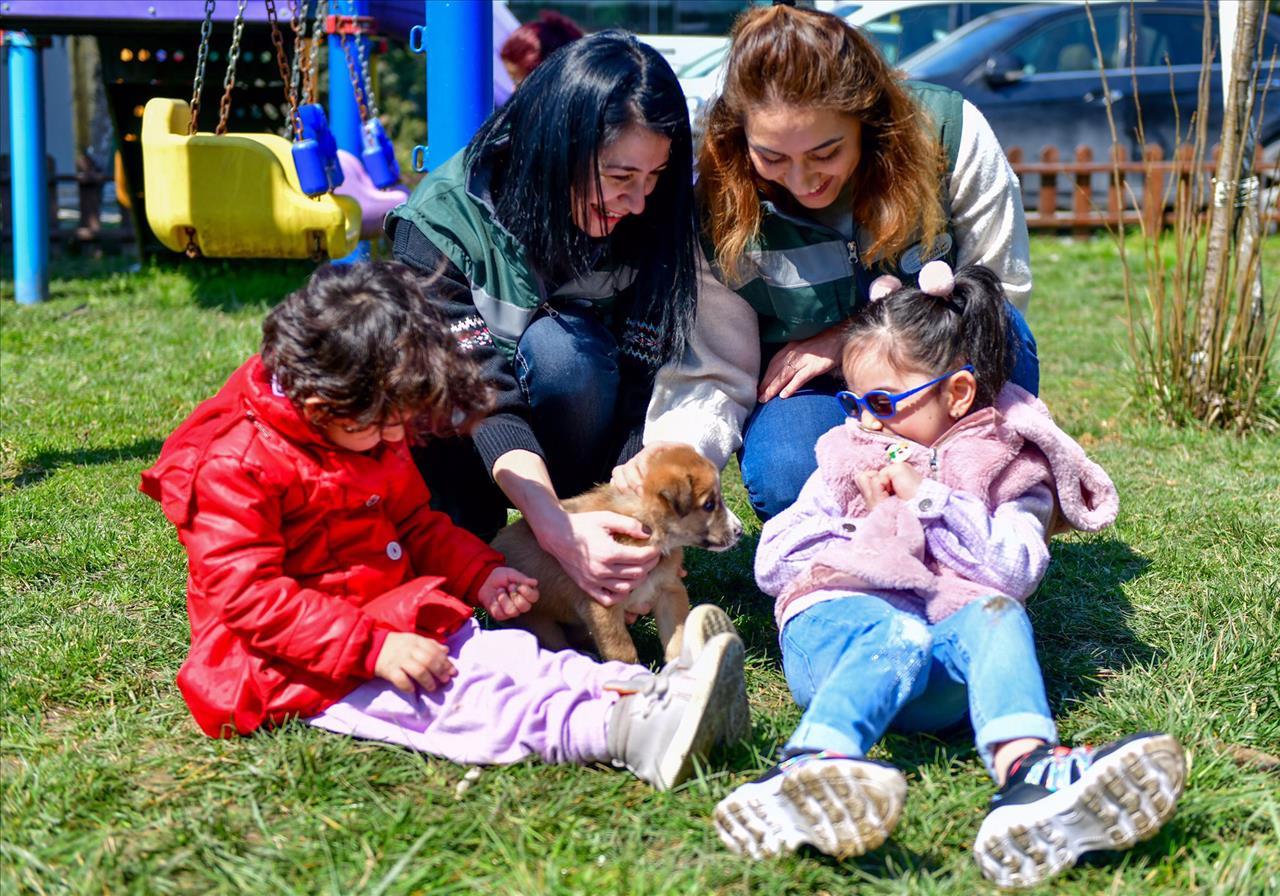 Esenyurt Belediyesi Özel Çocuklarla Hayvanları Buluşturdu