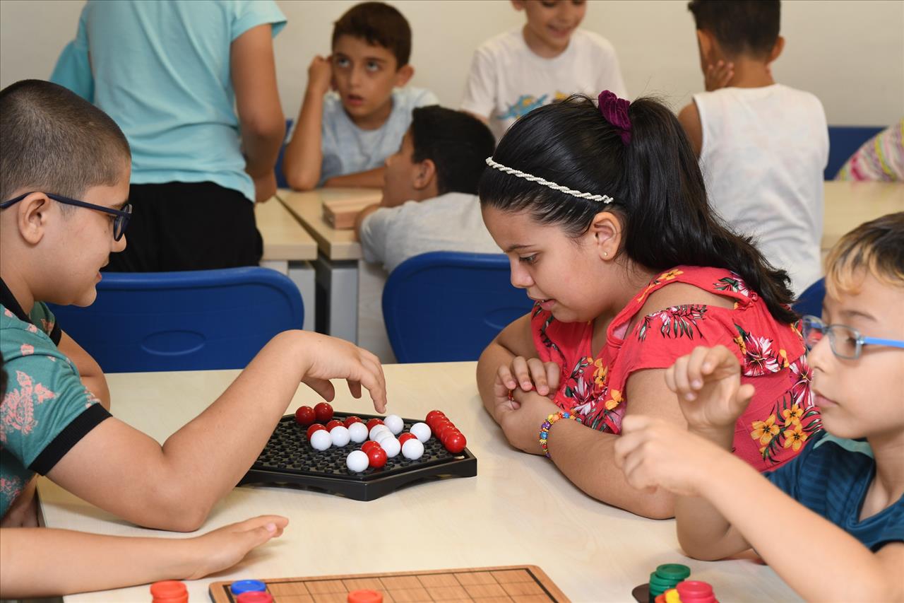 Esenyurtlu Çocuklar Eğlenerek Öğreniyor