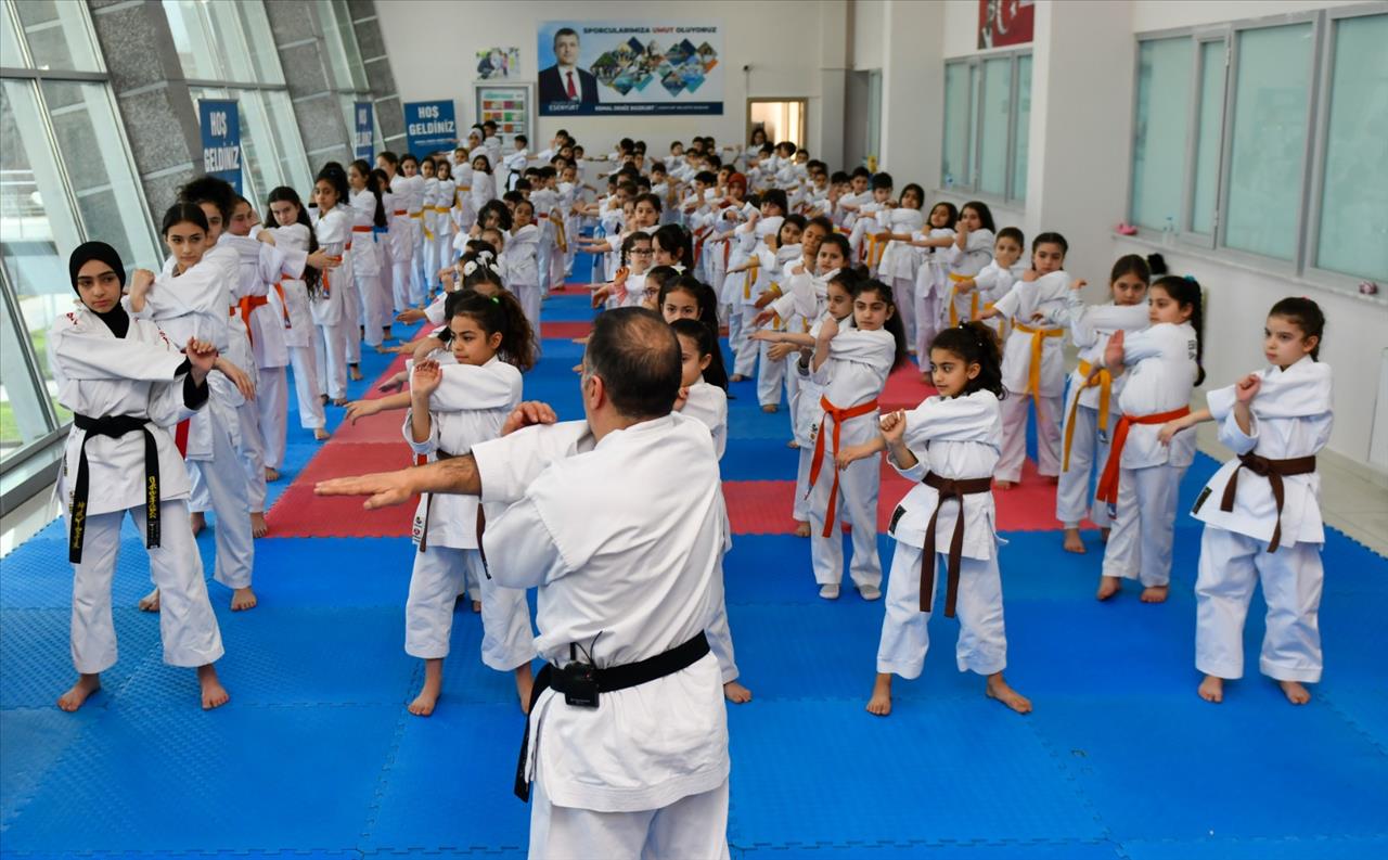 “Esenyurt’ta Çocuklar Karate İle Daha Güçlü”