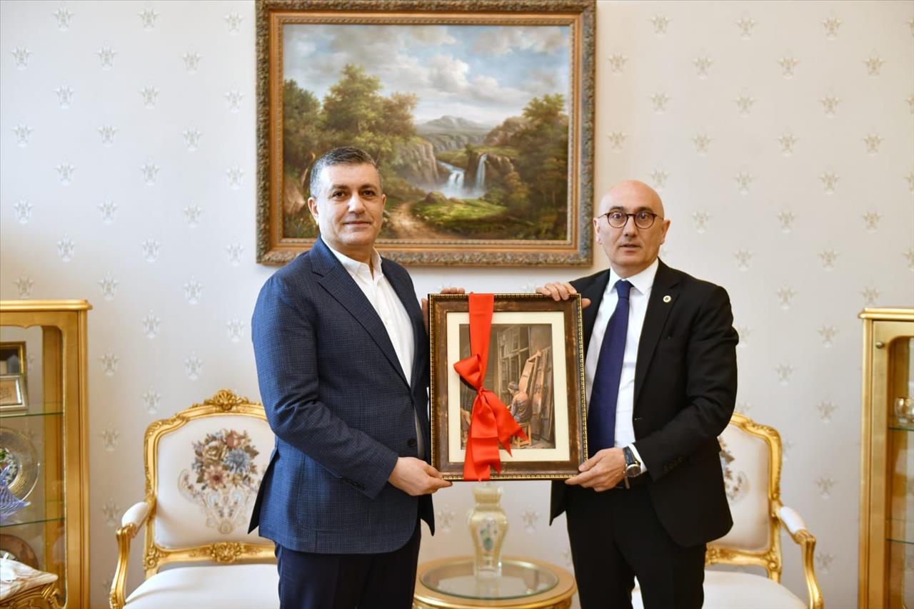 Başkan Bozkurt, Yıldız Teknik Üniversitesi Rektörü Prof. Dr. Tamer Yılmaz’ı Ziyaret Etti