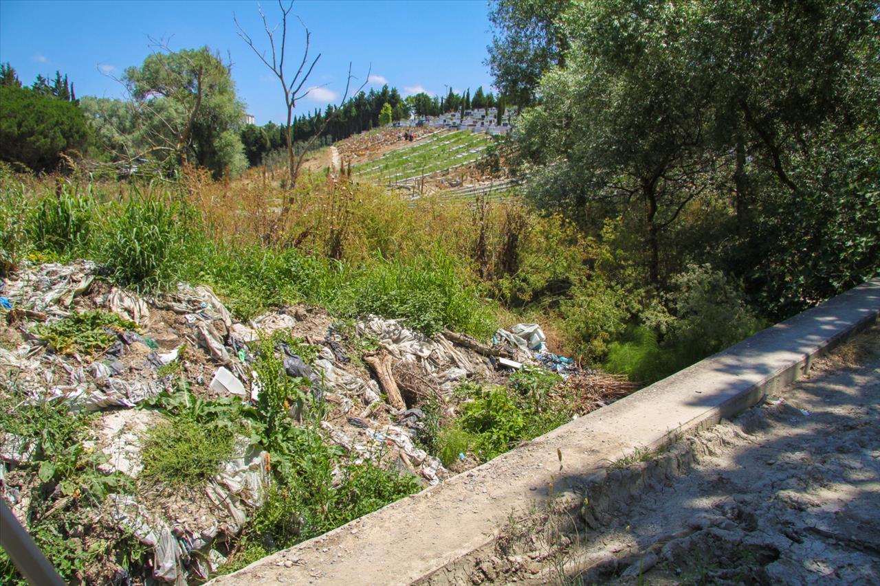 Esenyurt Belediyesi 500 Yıllık Tarihi Köprüyü Gün Yüzüne Çıkarıyor