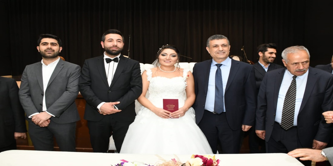 Başkan Bozkurt’tan ilk nikah