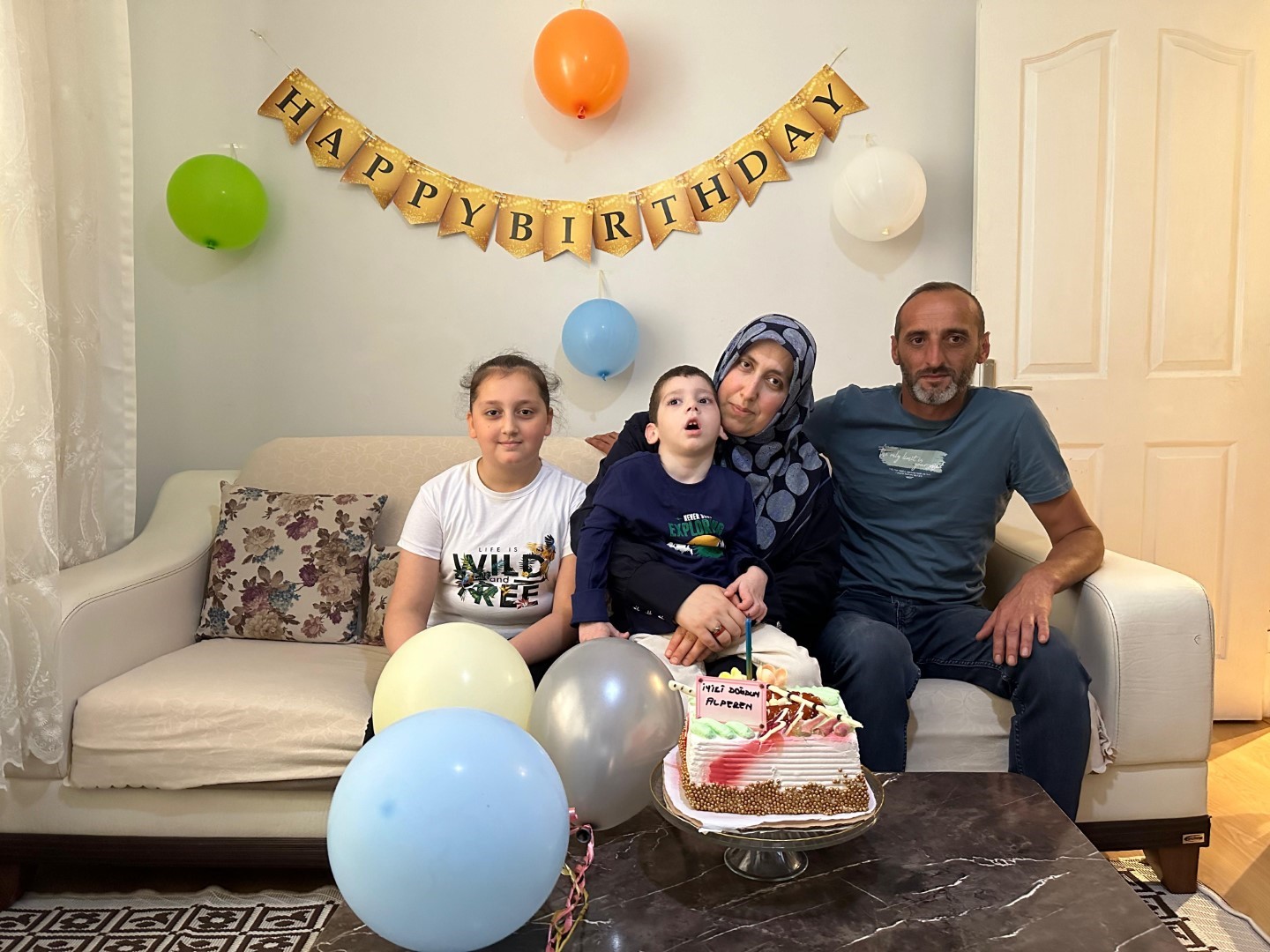 Özel Çocuklara Doğum Günü Sürprizi