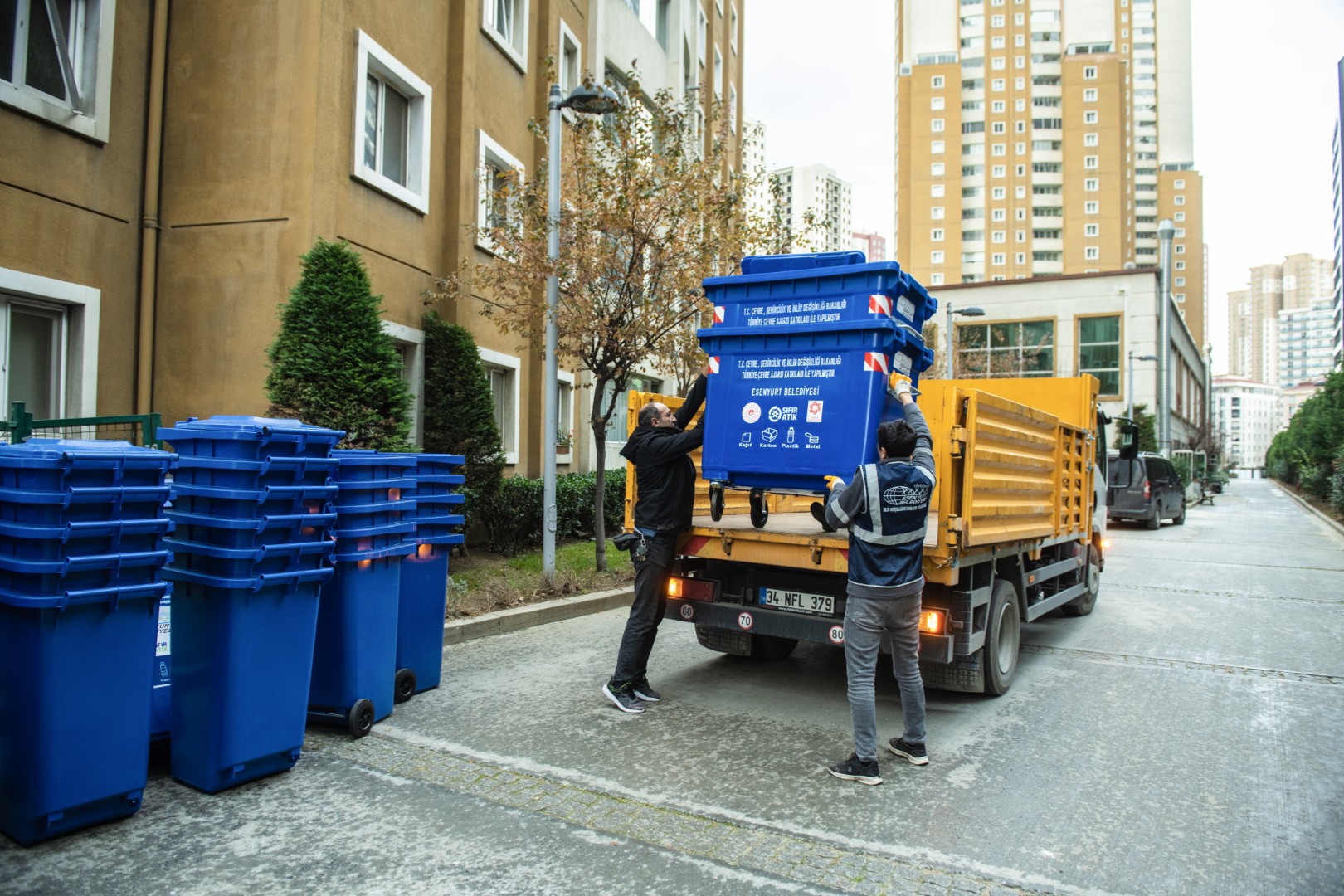 Esenyurt Belediyesi Geri Dönüşüm Çalışmalarını Solarkent Sitesi’ne Taşıdı