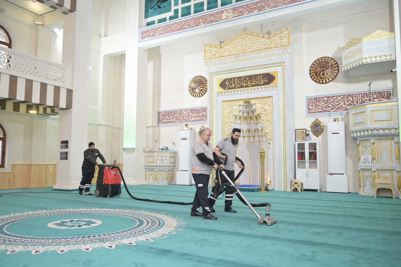 Esenyurt Belediyesi Camilerde Hijyen ve Bakım Hizmetlerini Yeniledi