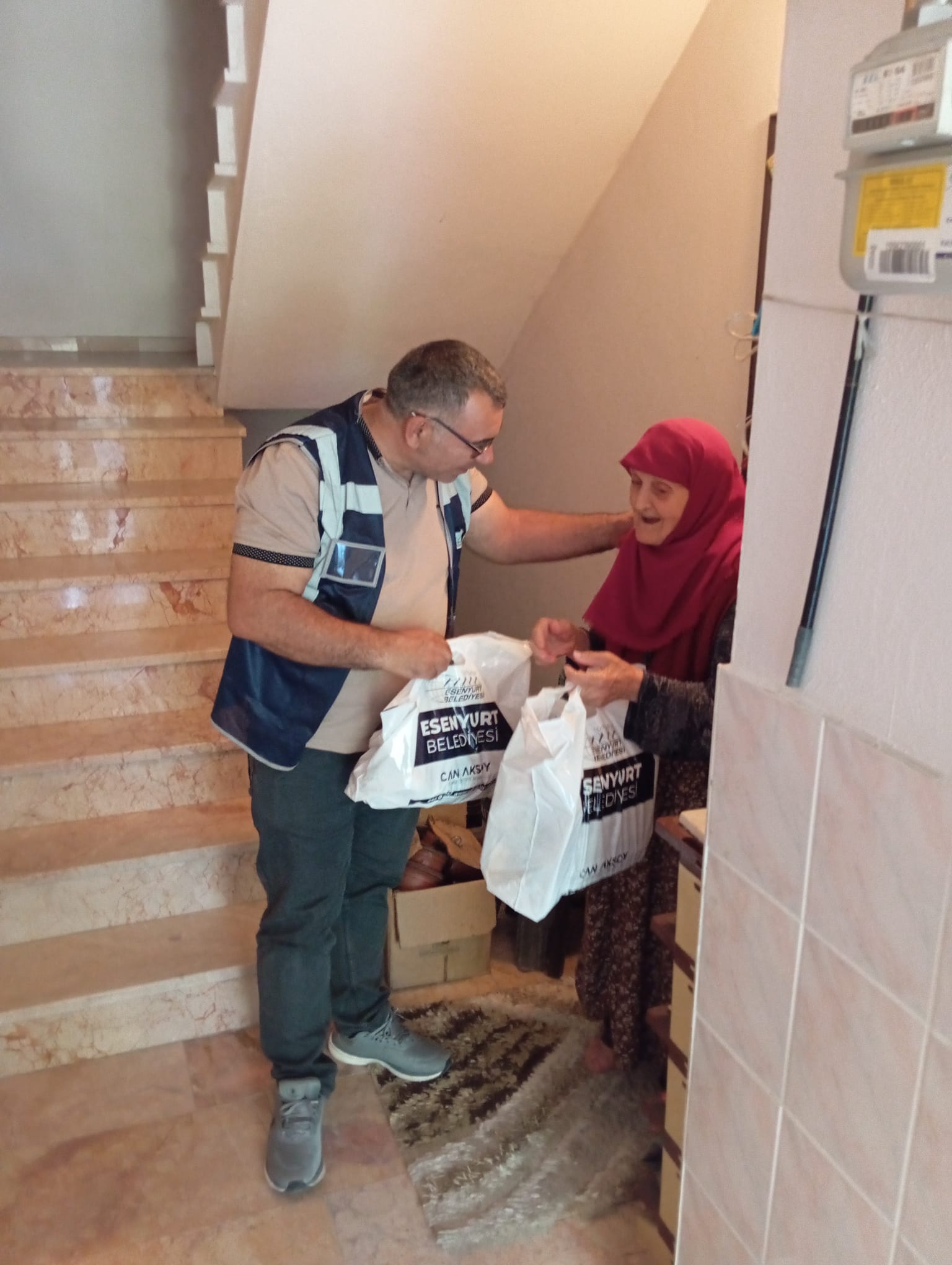 Engelli ve 65 Yaş Üstü Vatandaşlarımıza Günlük Kahvaltı ve Sıcak Yemek Hizmeti