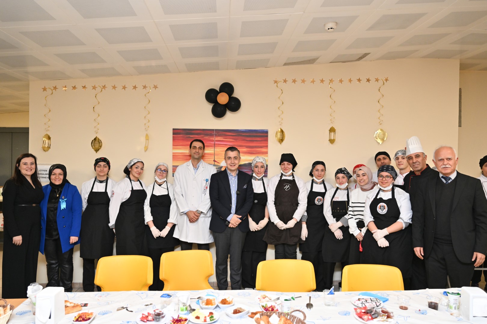 Başkan Vekili Aksoy Sağlık Çalışanlarıyla İftarda Buluştu