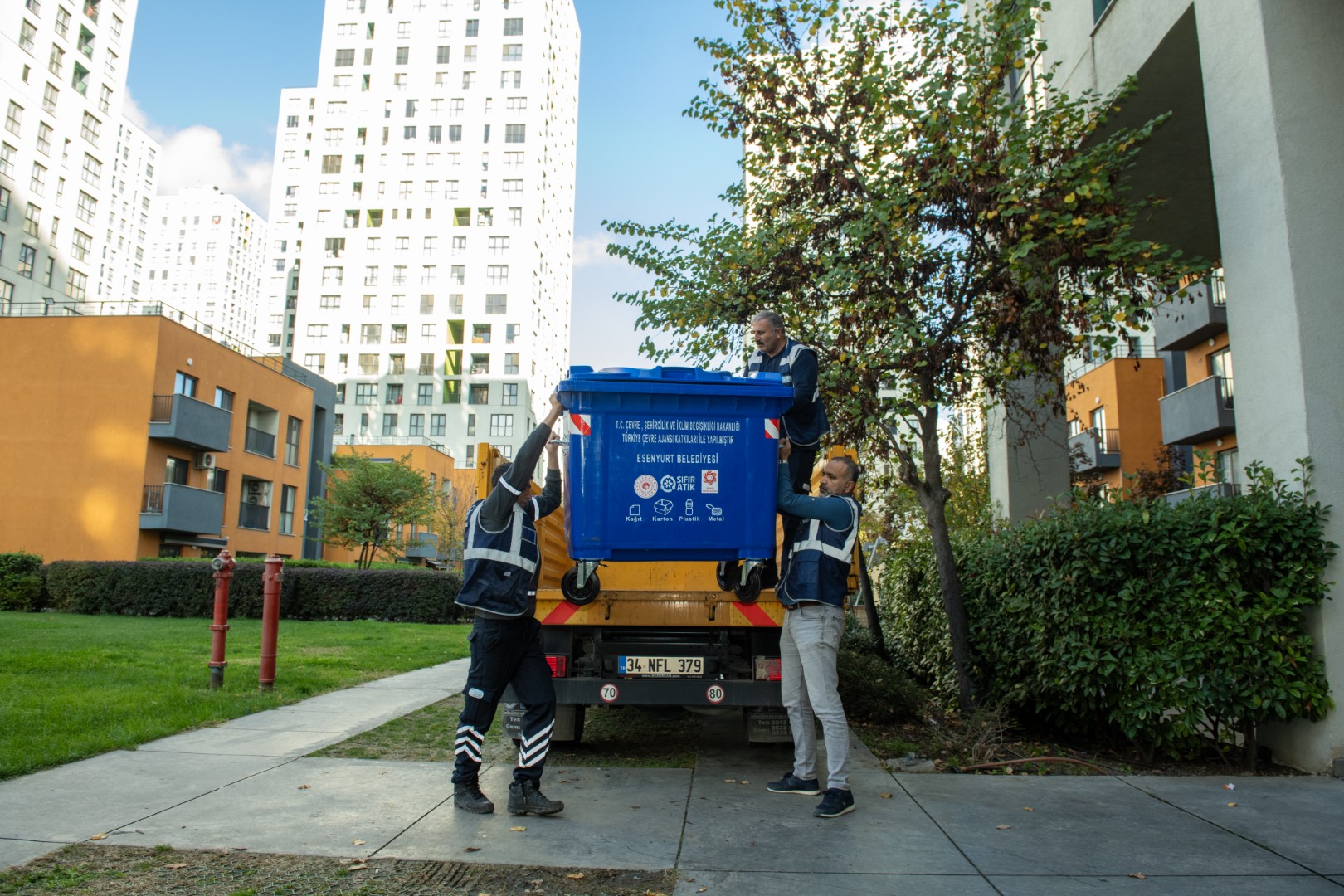 Esenyurt’ta Sitelerde Geri Dönüşüm Seferberliği Başladı