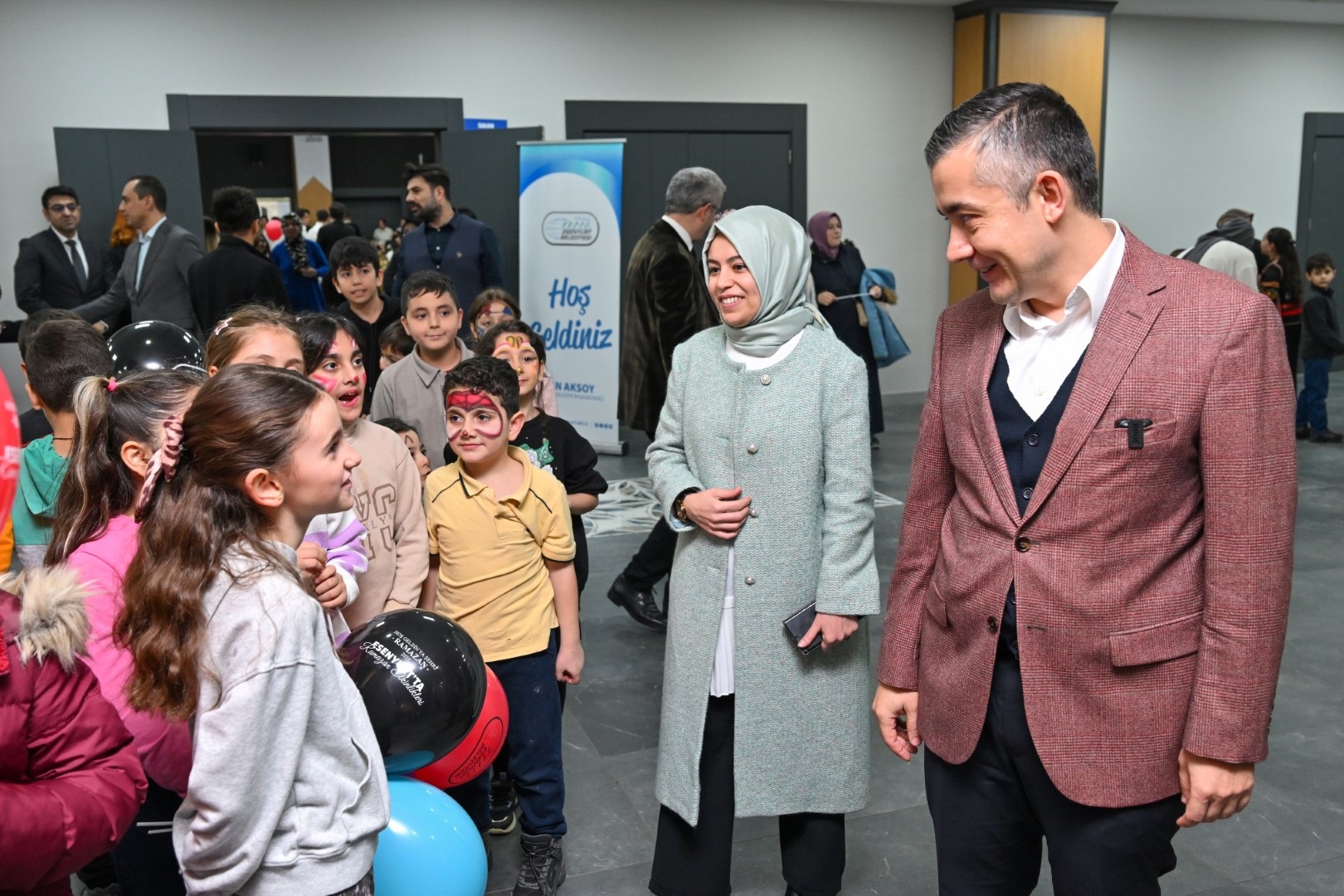 Esenyurt’ta Yüzlerce Çocuk Aynı İftar Sofrasında Buluştu